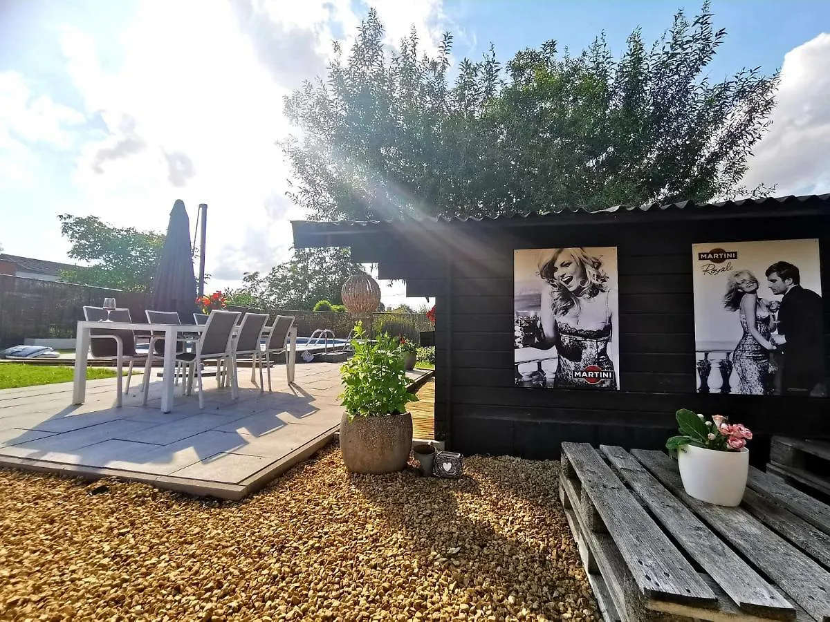 Pop Up Camping & Hotel Tomorrow'S Paradise & Private Transport Tml Schelle 0*,